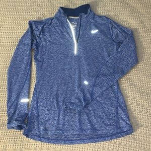 Nike Element Half Zip Size Small